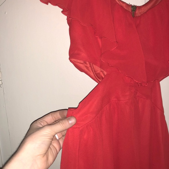 Sexy Red Dress - Picture 2 of 3